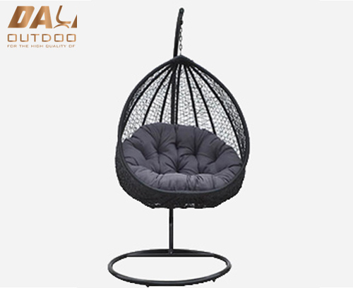 Hot Sell Vonkajšie závesné ratanové kreslo Egg Chair Leisure Prútené patio hojdacie kreslo